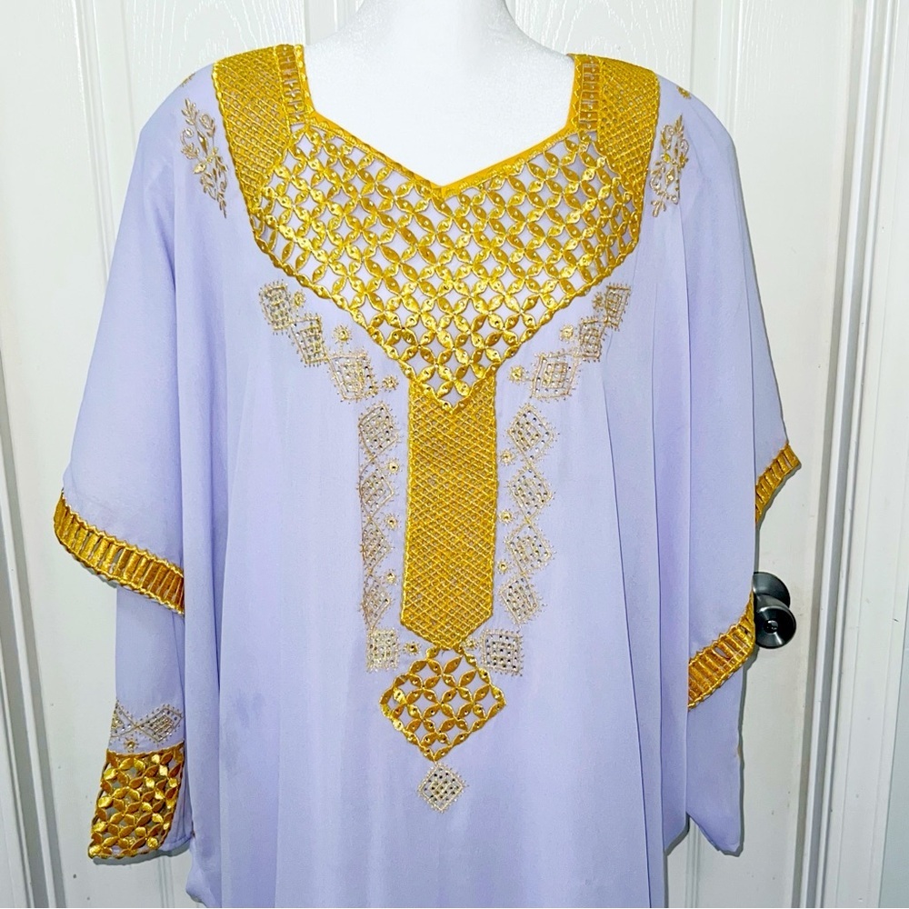 Elegant Gold Embroidered Kaftan Retro Robe, Lilac Color - Picture 2 of 7